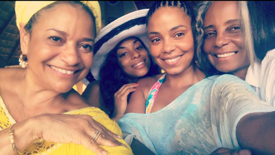 Sanaa Lathan And Her Mom Had The Ultimate Girls Trip and We’re Honestly Jealous
